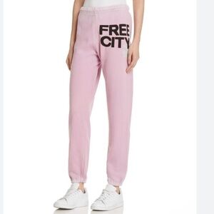 Free city sweatpants